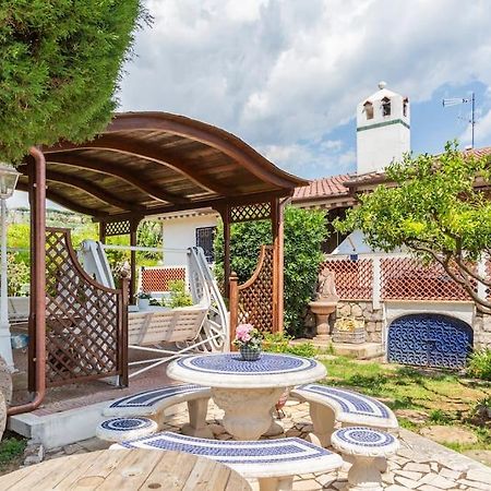 Historic Luxury Villa Terracina Exterior photo