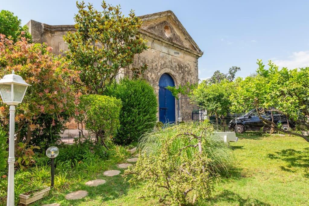 Historic Luxury Villa Terracina Exterior photo