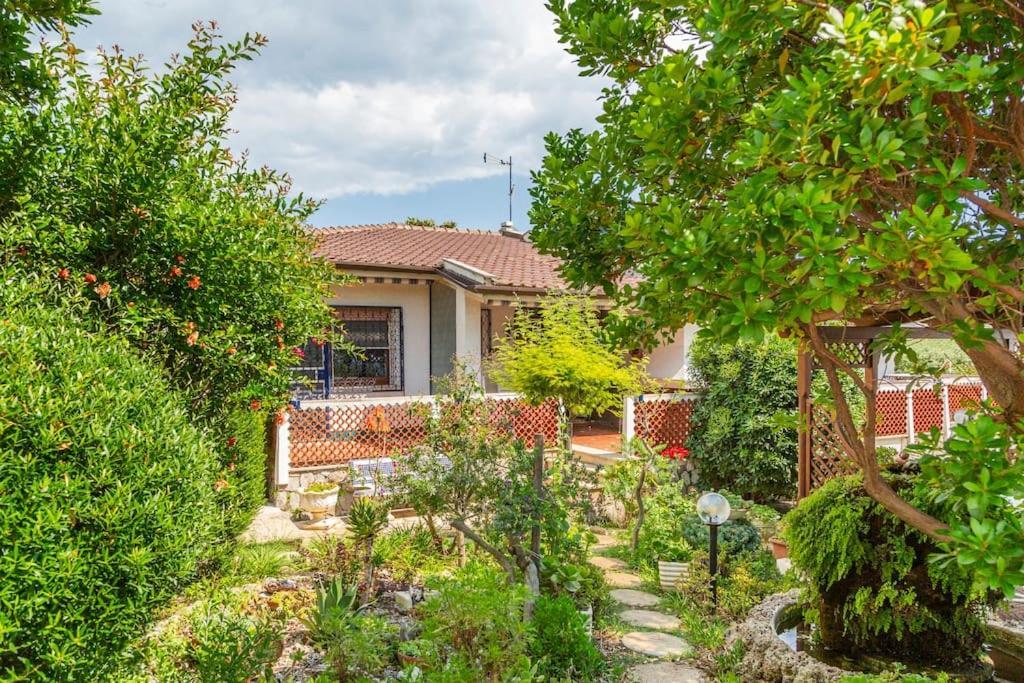 Historic Luxury Villa Terracina Exterior photo