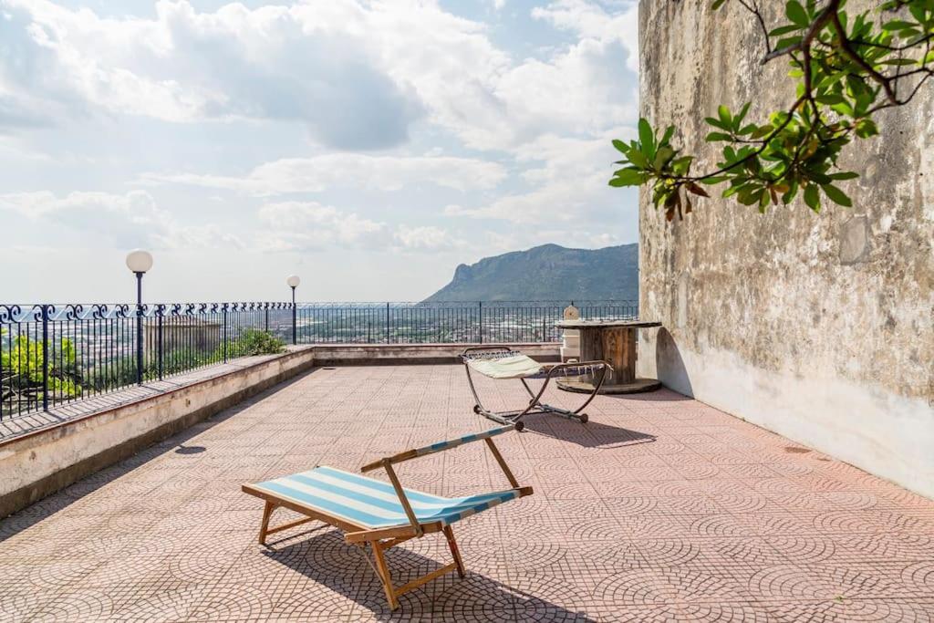 Historic Luxury Villa Terracina Exterior photo