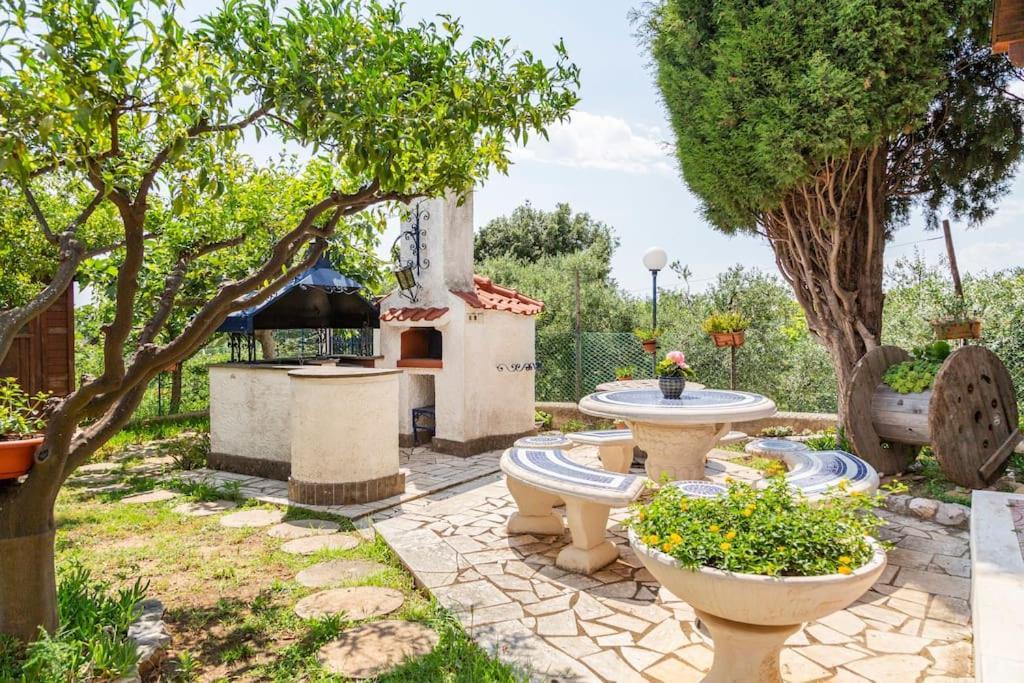 Historic Luxury Villa Terracina Exterior photo