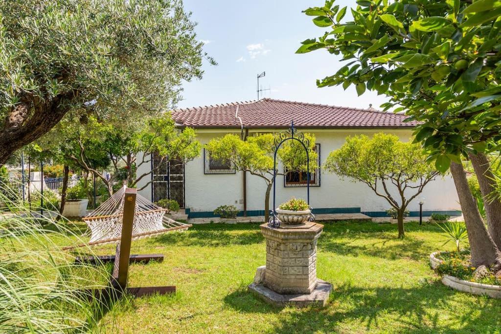 Historic Luxury Villa Terracina Exterior photo