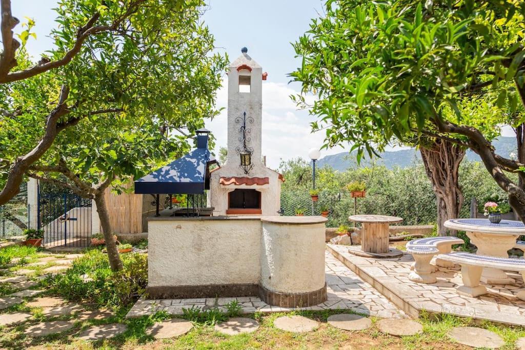 Historic Luxury Villa Terracina Exterior photo