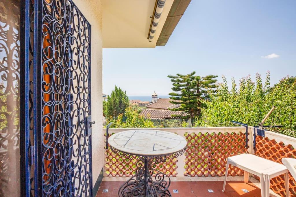 Historic Luxury Villa Terracina Exterior photo